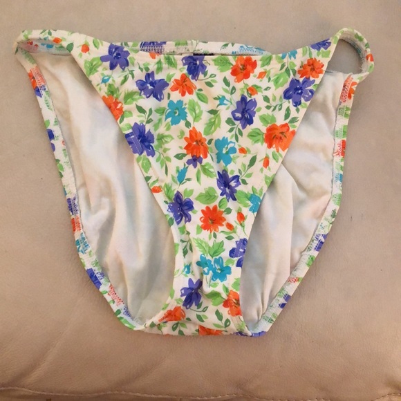 Anne Cole Collection 2 piece bikini 👙. size 8. Removable pads in bra. - Picture 2 of 6